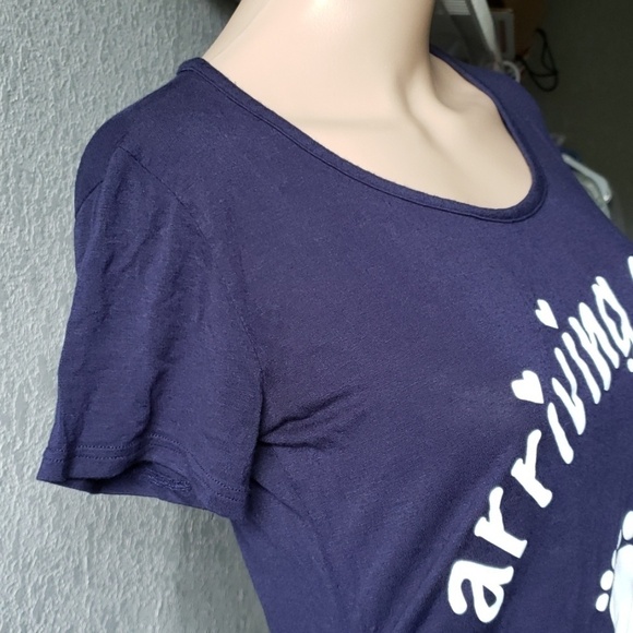 Graphic Maternity tee arriving soon size small - Picture 4 of 8